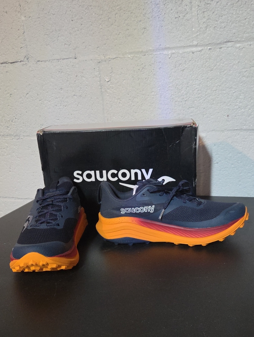 Saucony Men's Navy and Orange Gradient Trail Runners